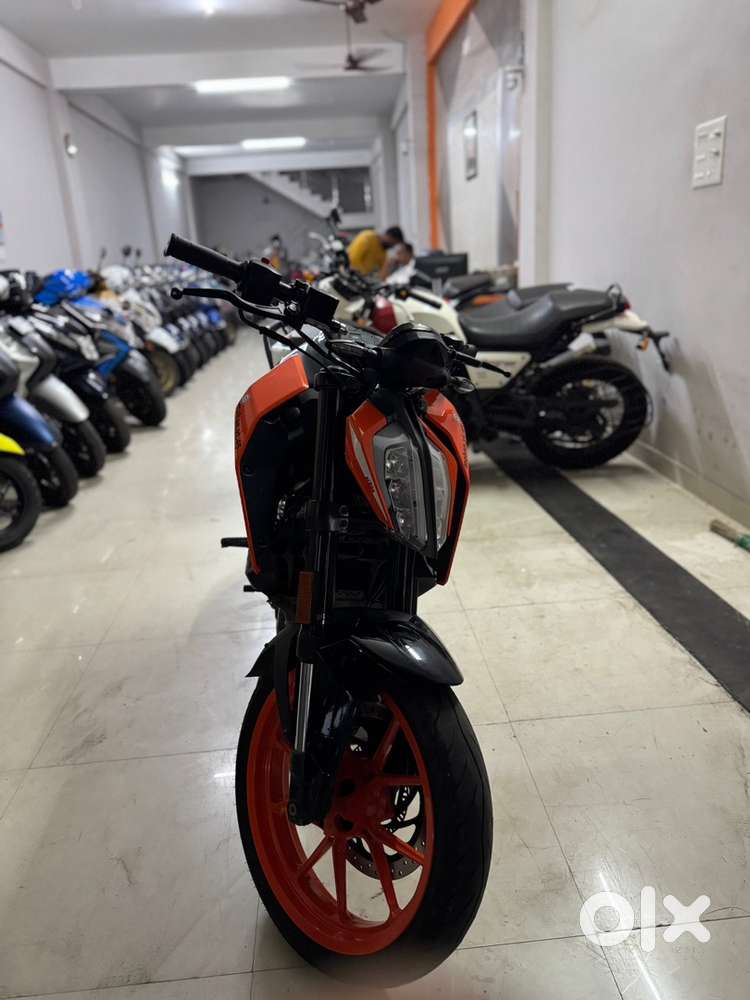 KTM DUKE 200 Blue Orange 2024