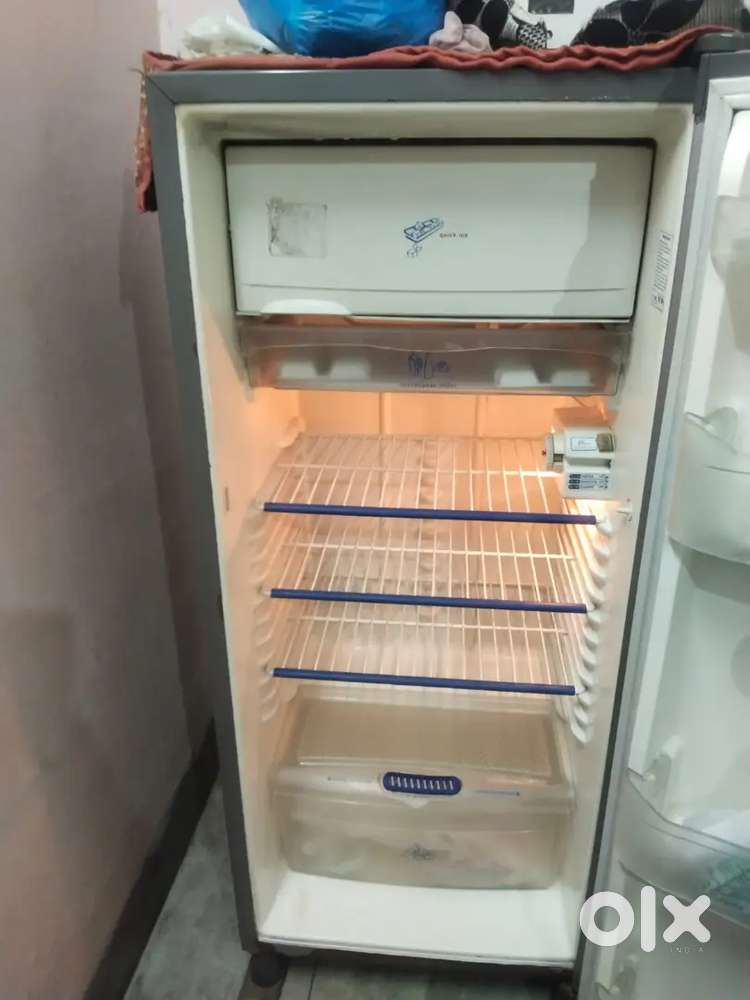 Whirlpool 5 star single door fridge