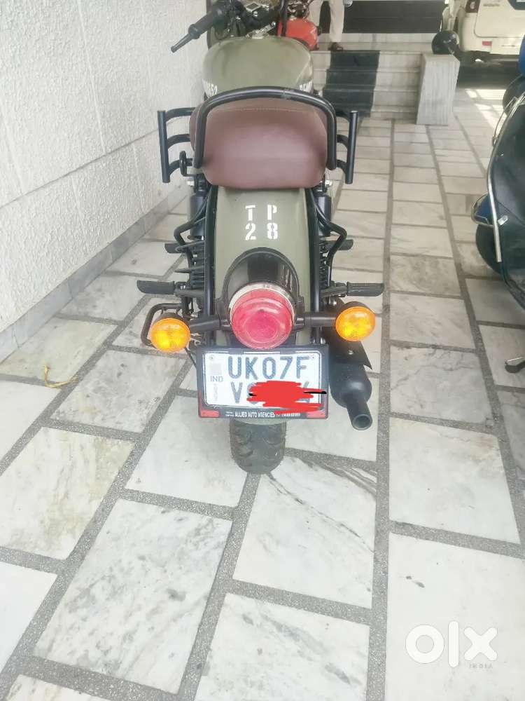 Royal enfield bullet classic 350 strom rider sand color