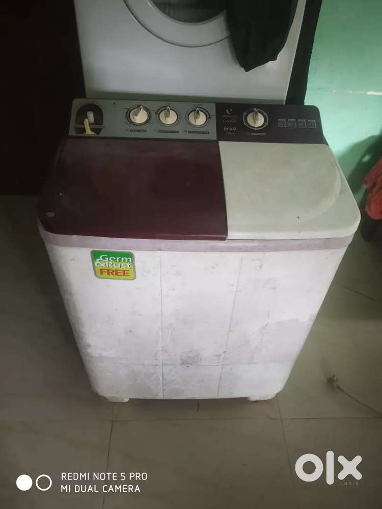 VIDEOCON SEMI AUTOMATIC WASHING MACHINE