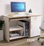 4x2 computer table with cpu provision