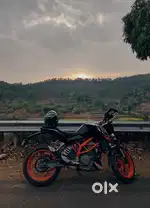 Duke 390 dual abs New condition not used only 15k running