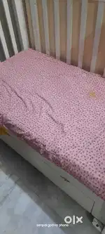 A good and comfy coat for kids at a resnable ammount with a matress