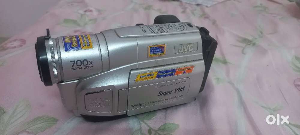 JVC Compact VHS CAMCORDER