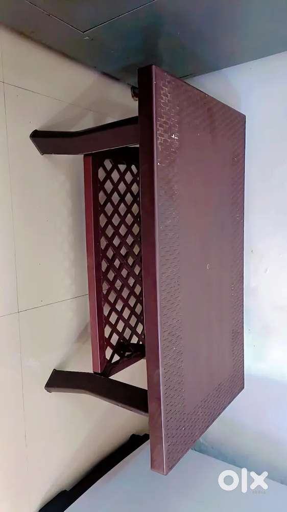 Plastic Folding Table