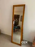 Standing mirror / DRESSING TABLE MIRROR