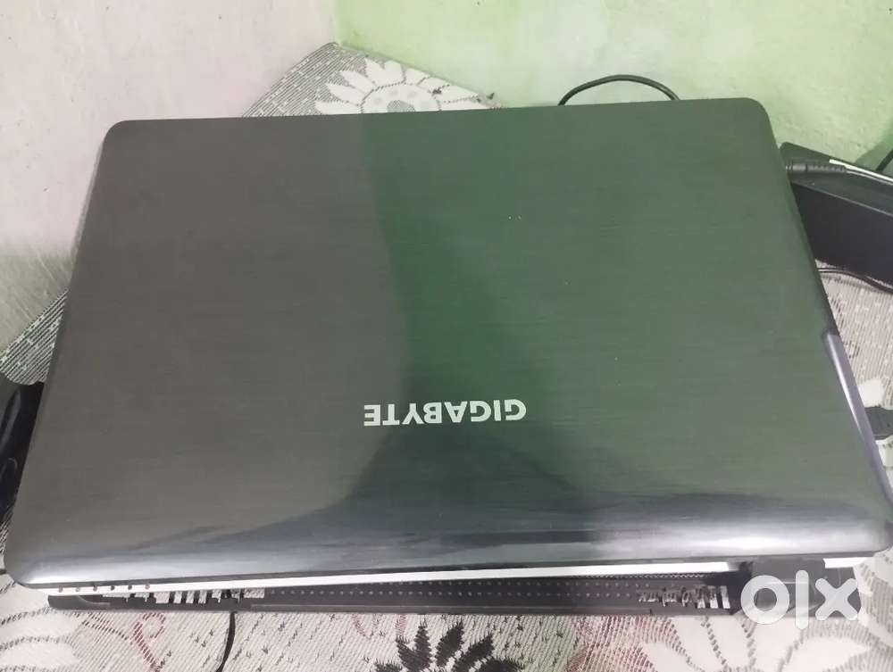 intel-i5 laptop with 6GB Ram and 1TB storage