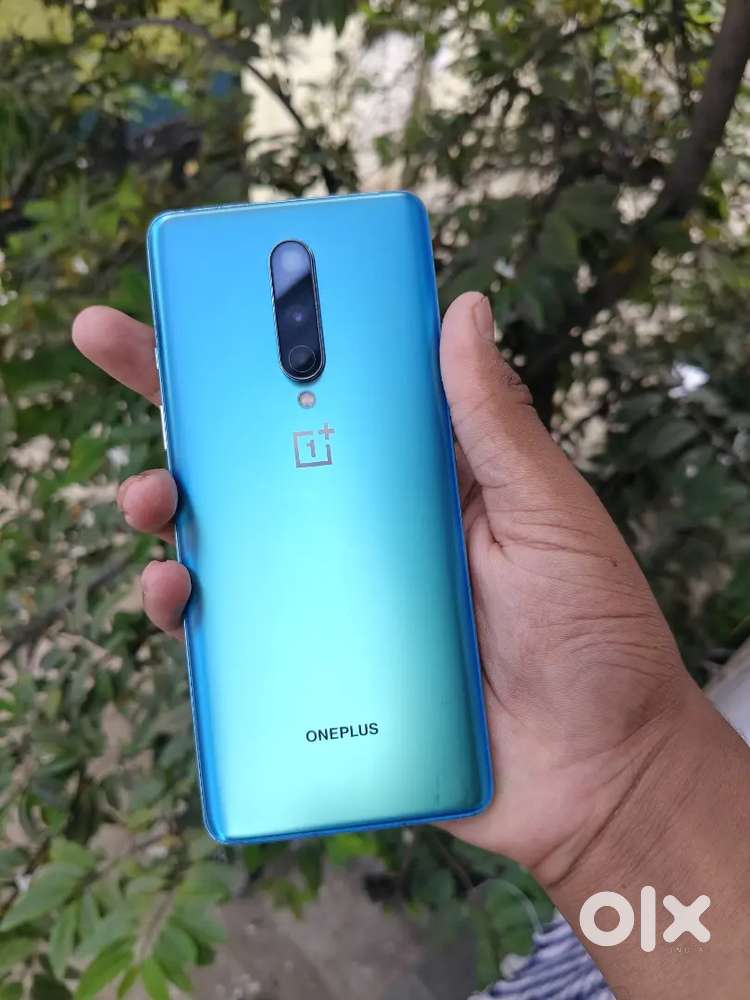 One plus 8 6/128 with orgnl adapter and box