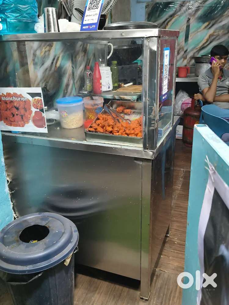 Cash n snack's counter