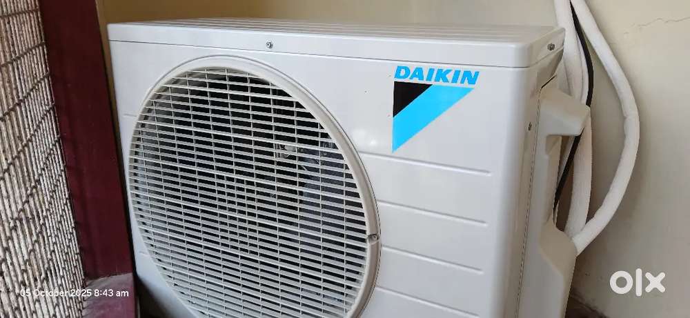 Daikin 1 Ton Noninverter AC