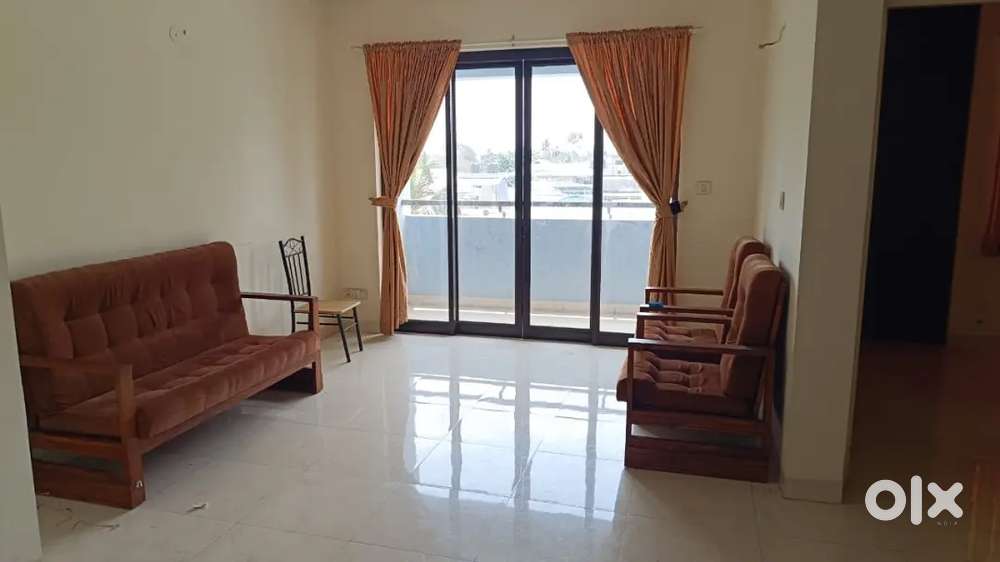 2 BHK SEMIFURNISHED FLAT FAMILY PALARIVATTOM SOUTH JANATHA LIFT BKUPS