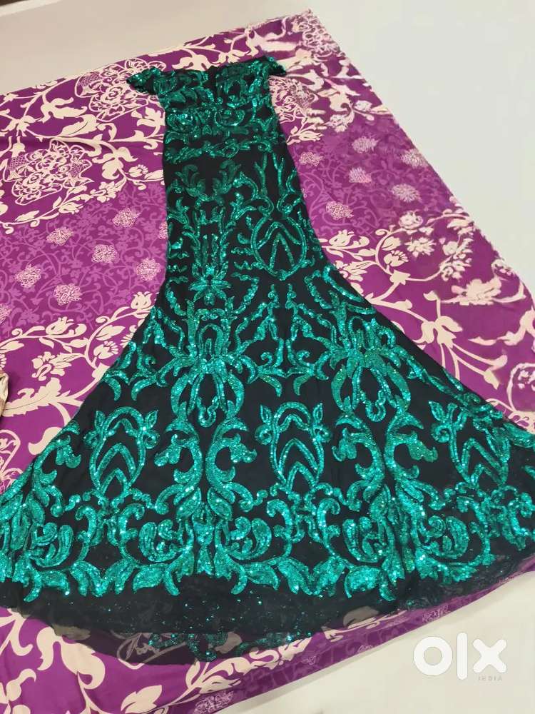 Party wear one peice L & XL size with good quality.