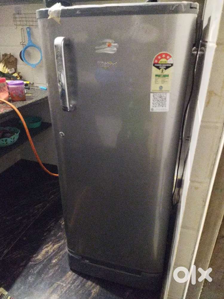 Whirlpool 184ltr good condition single door