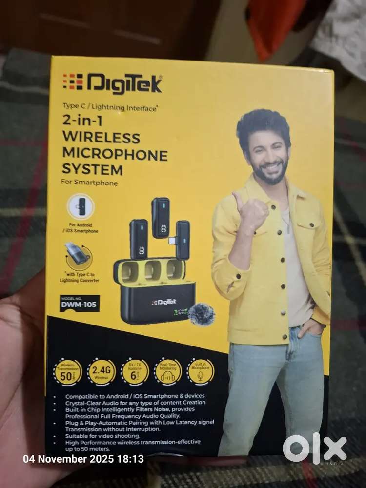 Digitek 2-in-1 Wireless Microphone System For smartphone. DWM-105