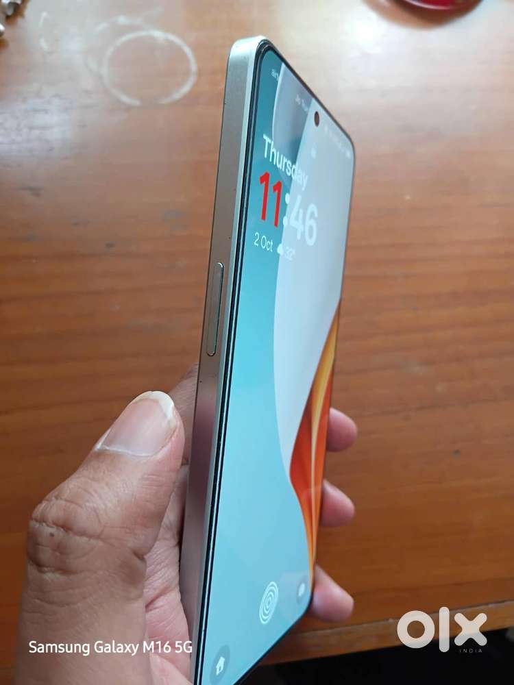 One plus nord 3 5G 8 GB 128 GB one year used