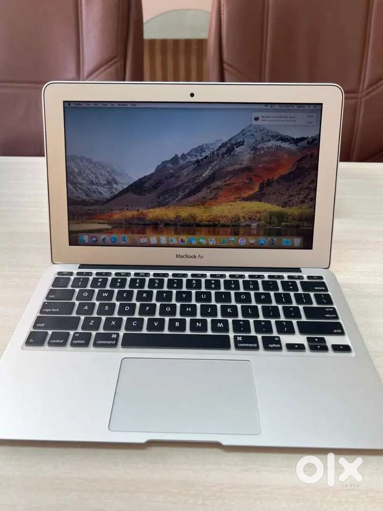 MacBook Air 4gb ram 250gb rom