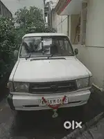Toyota Qualis 2003 Diesel 270000 Km Driven