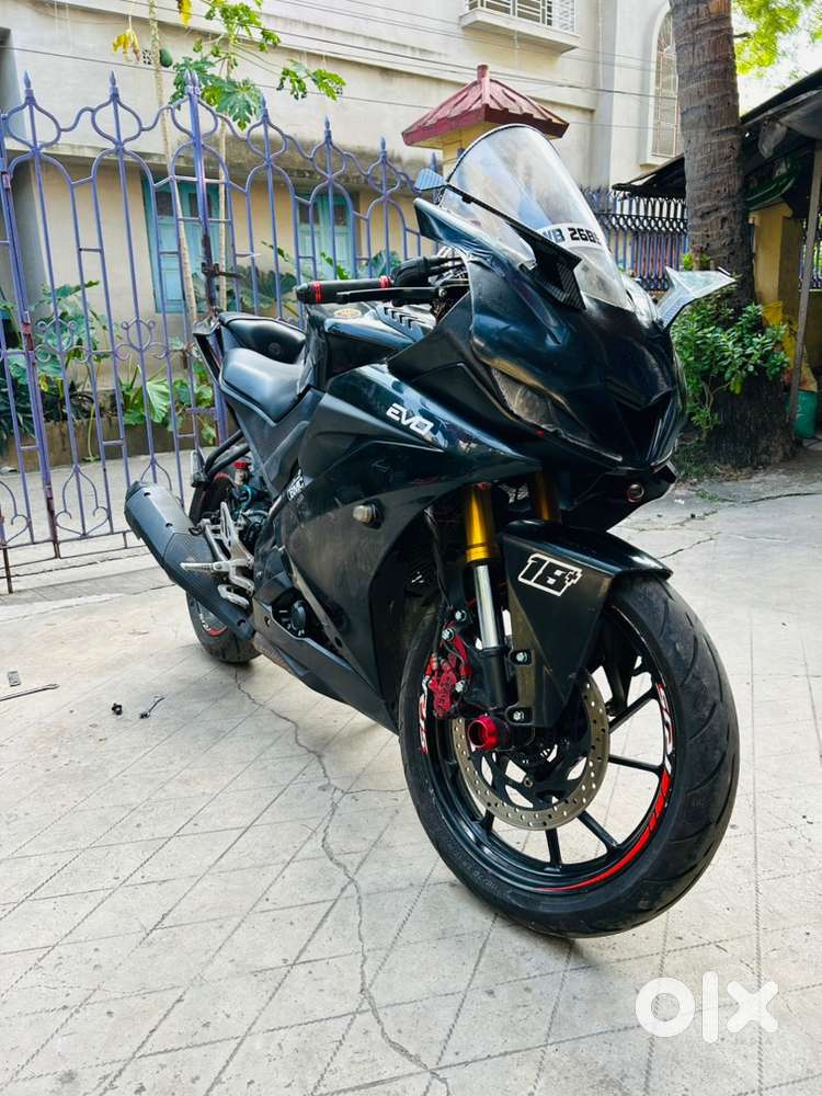 R15 v3 bs6 last model Good condition ( first owner )