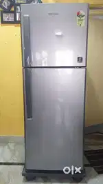 Whirlpool refrigerator 222 liters storage gross volume 245liters