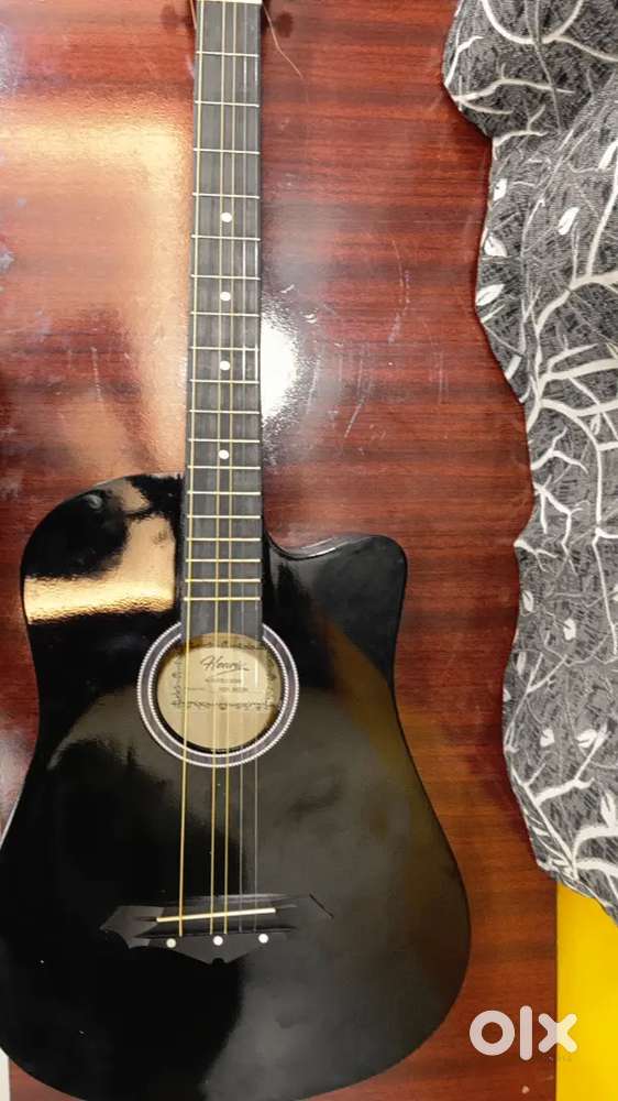 Henrix Acoustic guitar for sale