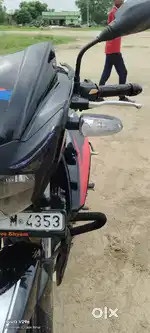 TVS Apache RTR 160 2V In Black Colour