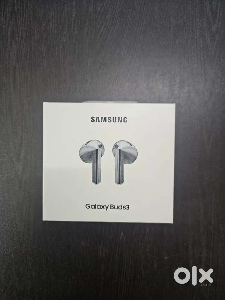 Samsung Glaxay Buds 3 (Brand New, Sealed Pack)