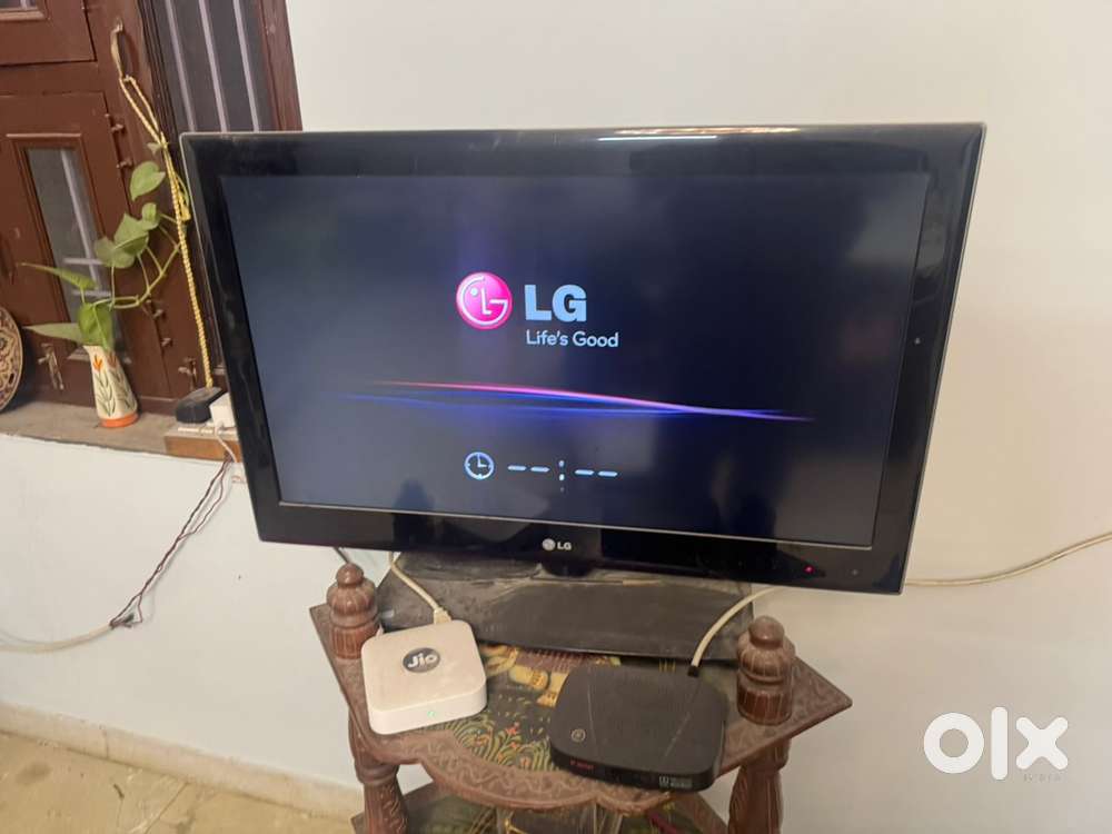 LG 32 inch LED TV in perfect working condition