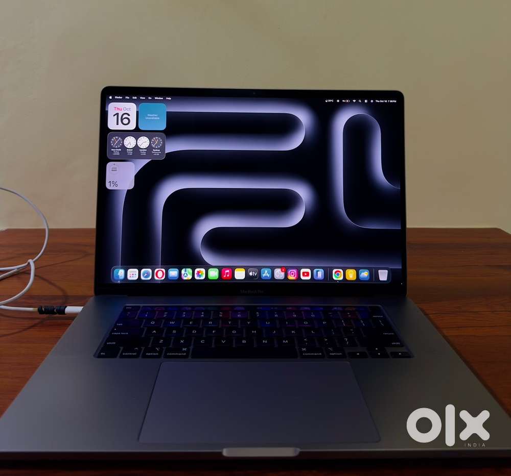 MacBook pro  16 inch 2021 A2141 for heavy tasking and Gaming