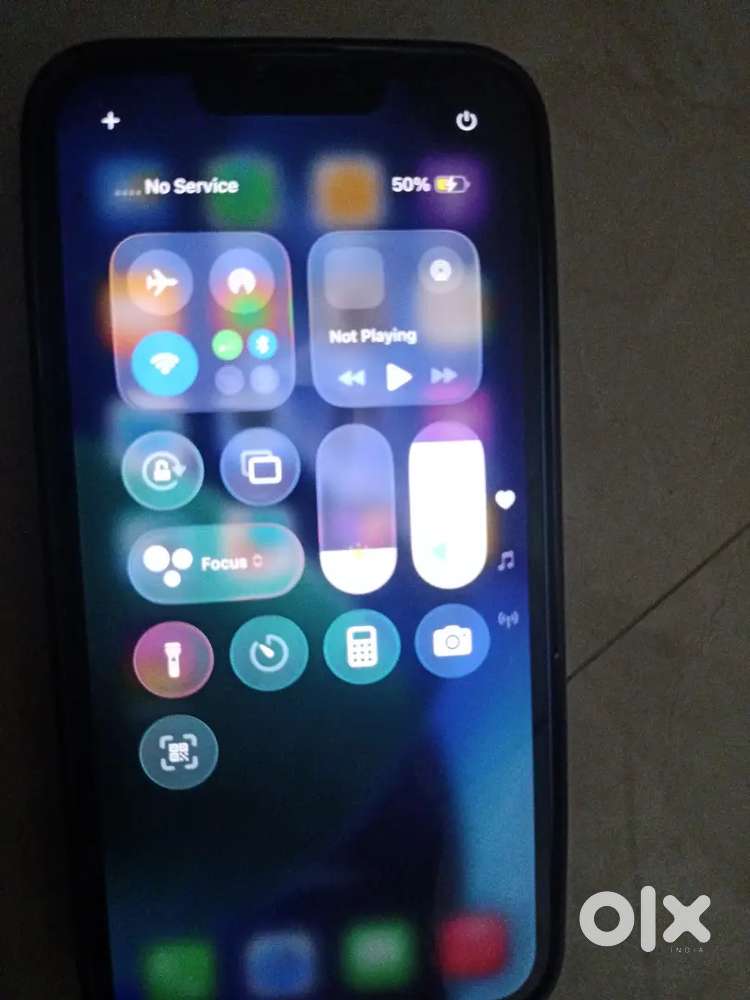 Kisko bhi apna iphone sell karna hai to mujhe msg kre cash payment