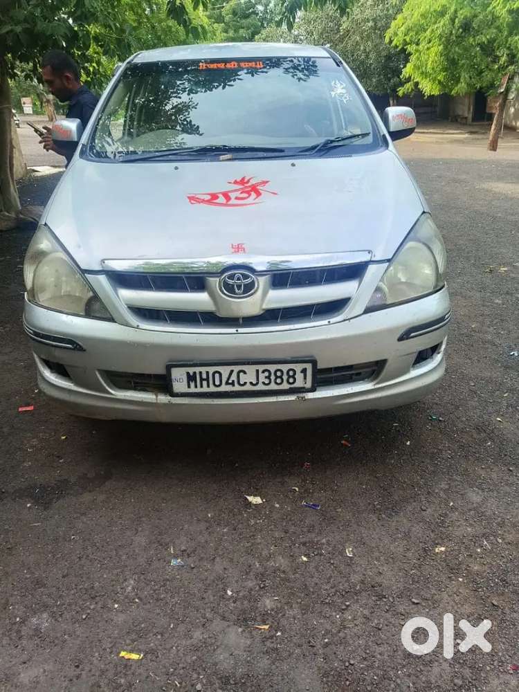 Toyota Innova 2005 Diesel 250000 Km Driven