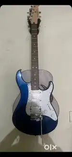 Yamaha Pacifica 012 Electric Guitar, Dark blue matellic