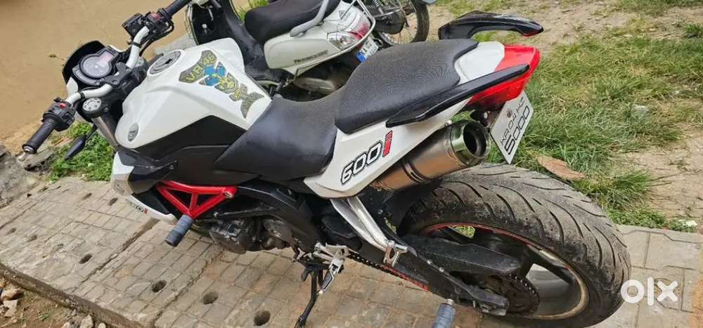 5th owner NON ABS Disc Brakes  SC Project and stock exhaust available