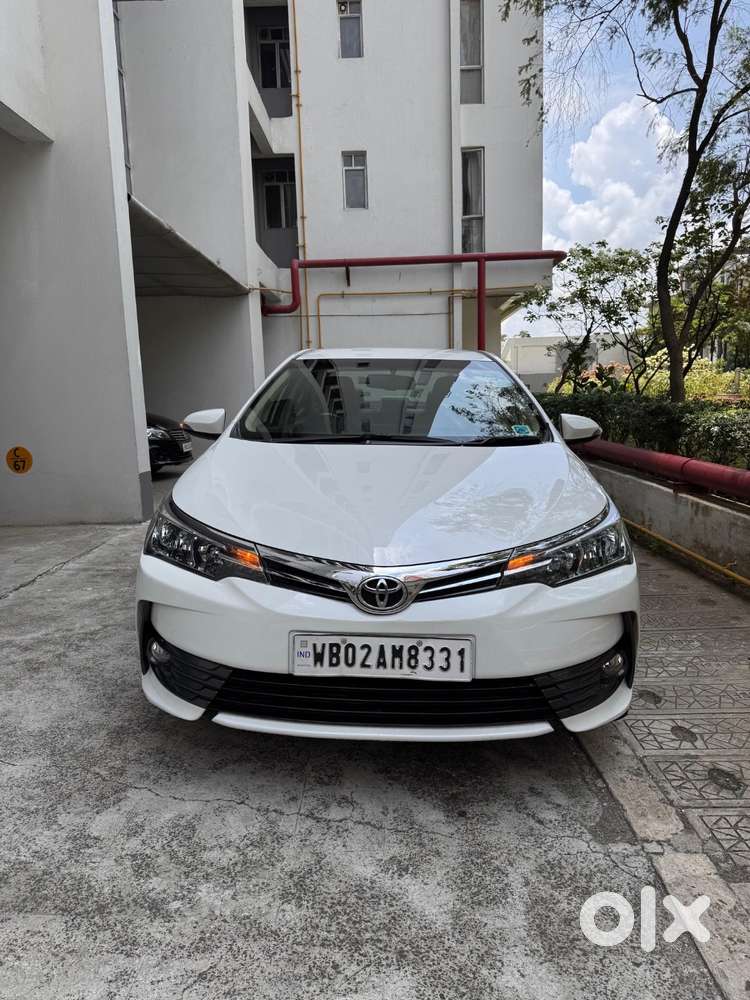 Toyota Corolla Altis 2018 Petrol Well Maintained