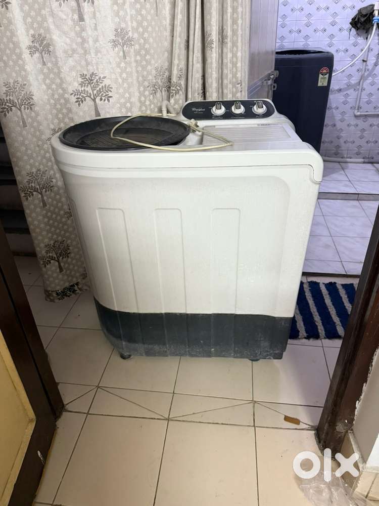 Whirlpool washing machine semi automatic 7.5kg perfect one