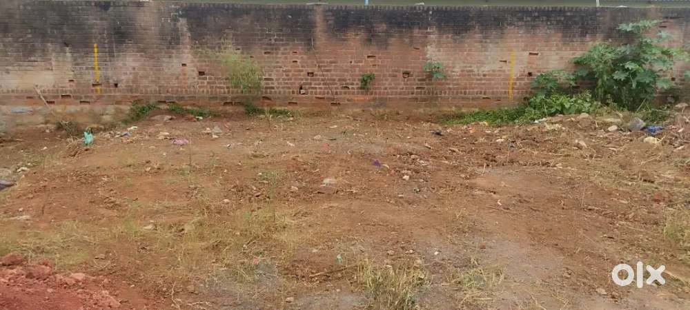 North facing perfect land ,road available all documents available