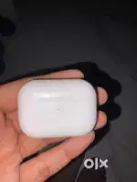 Earpods white colour with charging wire