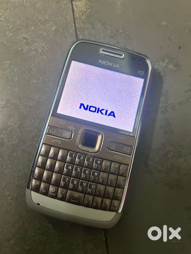Vintage Nokia E-72 for sell at only 6499 rs.