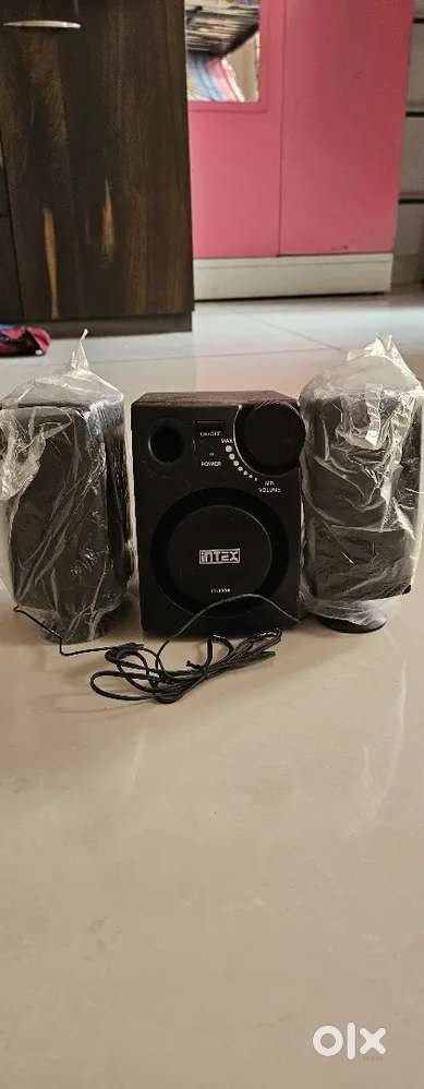 Intex Speakers with Woofer.. non Bluetooth..  with cable