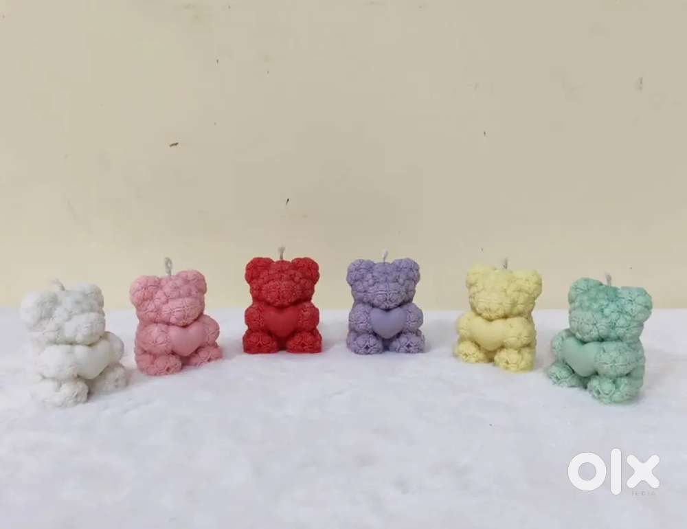 Teddy bear candle