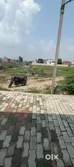 Plot near pihani chungi