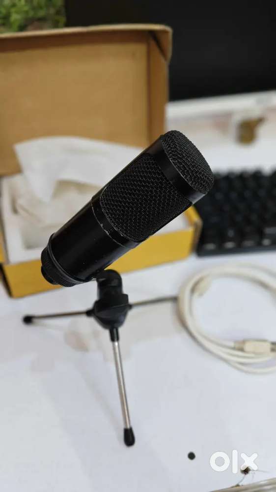 CONDENSER MICROPHONE UNI- DIRECTIONAL FOR BETTER QUALITY SOUND