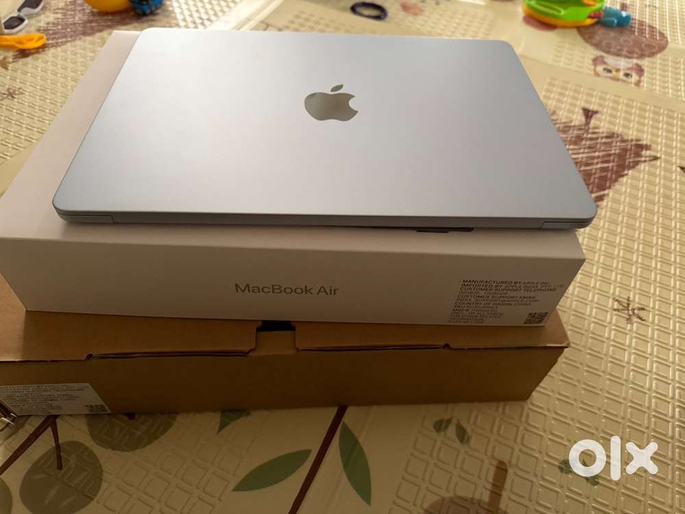 Macboom air M4 2025 - 25 days old 16gb 512SSD