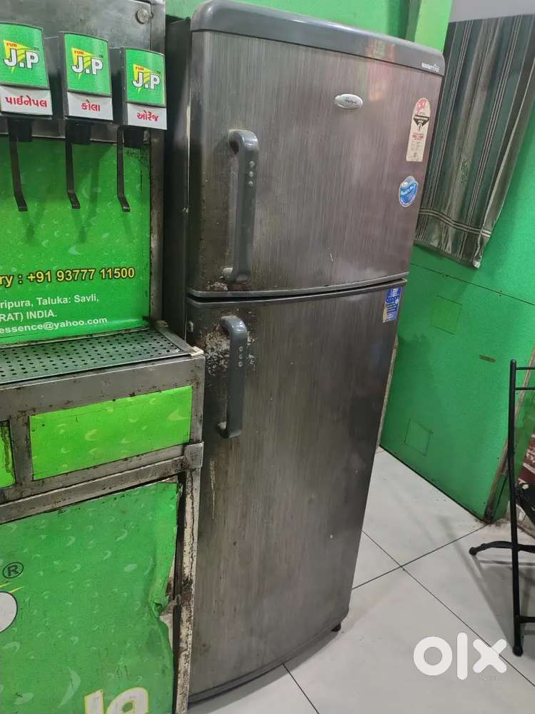 WHIRLPOOL DOUBLE DOOR FRIDGE SELL URJENT