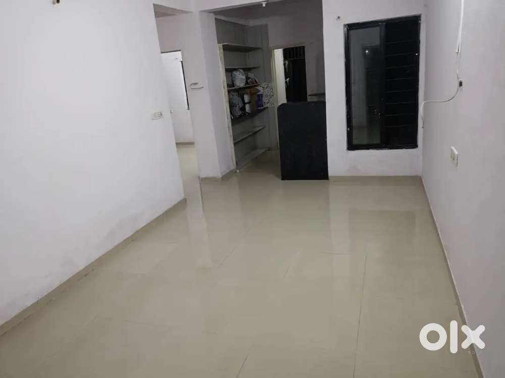 Room for Rent in Rail Nagar Main Road, Only for Working professional.