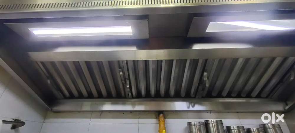 Exhaust Hoods with Baffle Filters