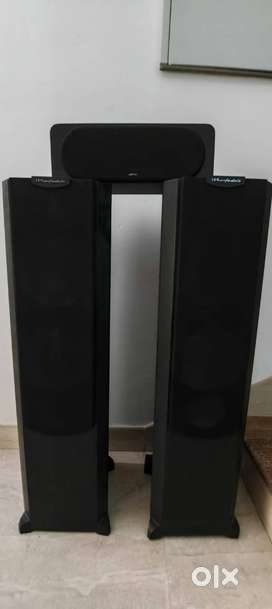 wharfadale tower speakers and jamo centre speaker