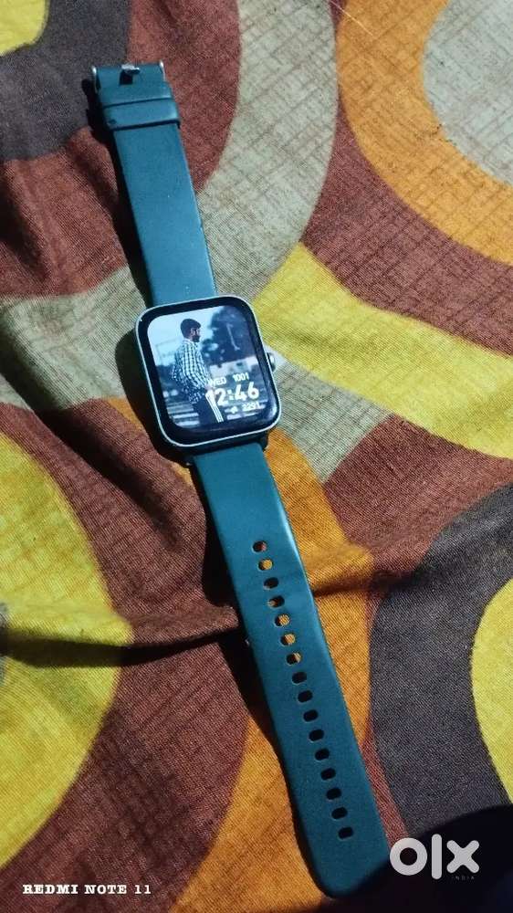 Fire boult smart watch