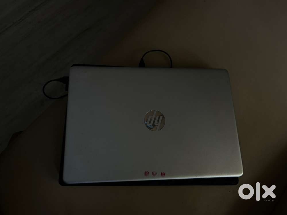 2 month old laptop for sale cause i am moving out of the country