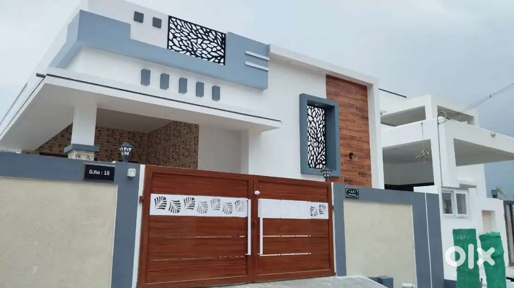 2 bedroom , hall, dinning ,kitchen, parking,Compound, Sivaji Nagar via