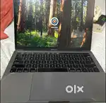 MacBook Pro (2017) Touch Bar, 8 GB RAM, 256 GB SSD  darect call